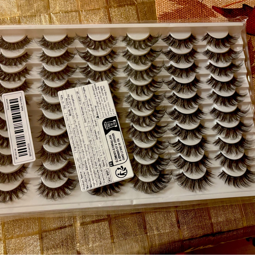 😍 30 pairs of eyelashes 😍